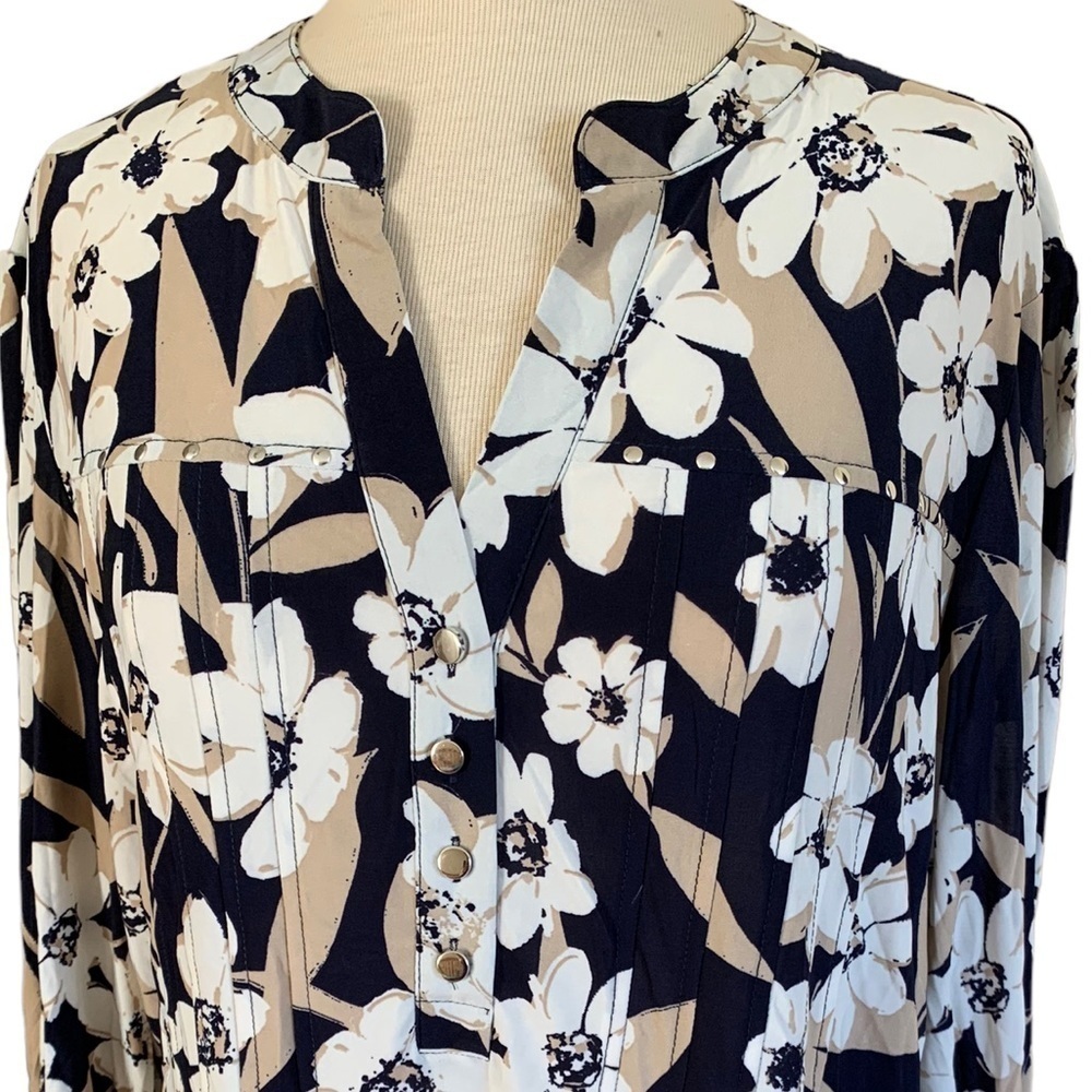 COCOMO XL Floral Blue Beige 3/4 sleeve women’s Pintuck Blouse tunic top … - Picture 7 of 12